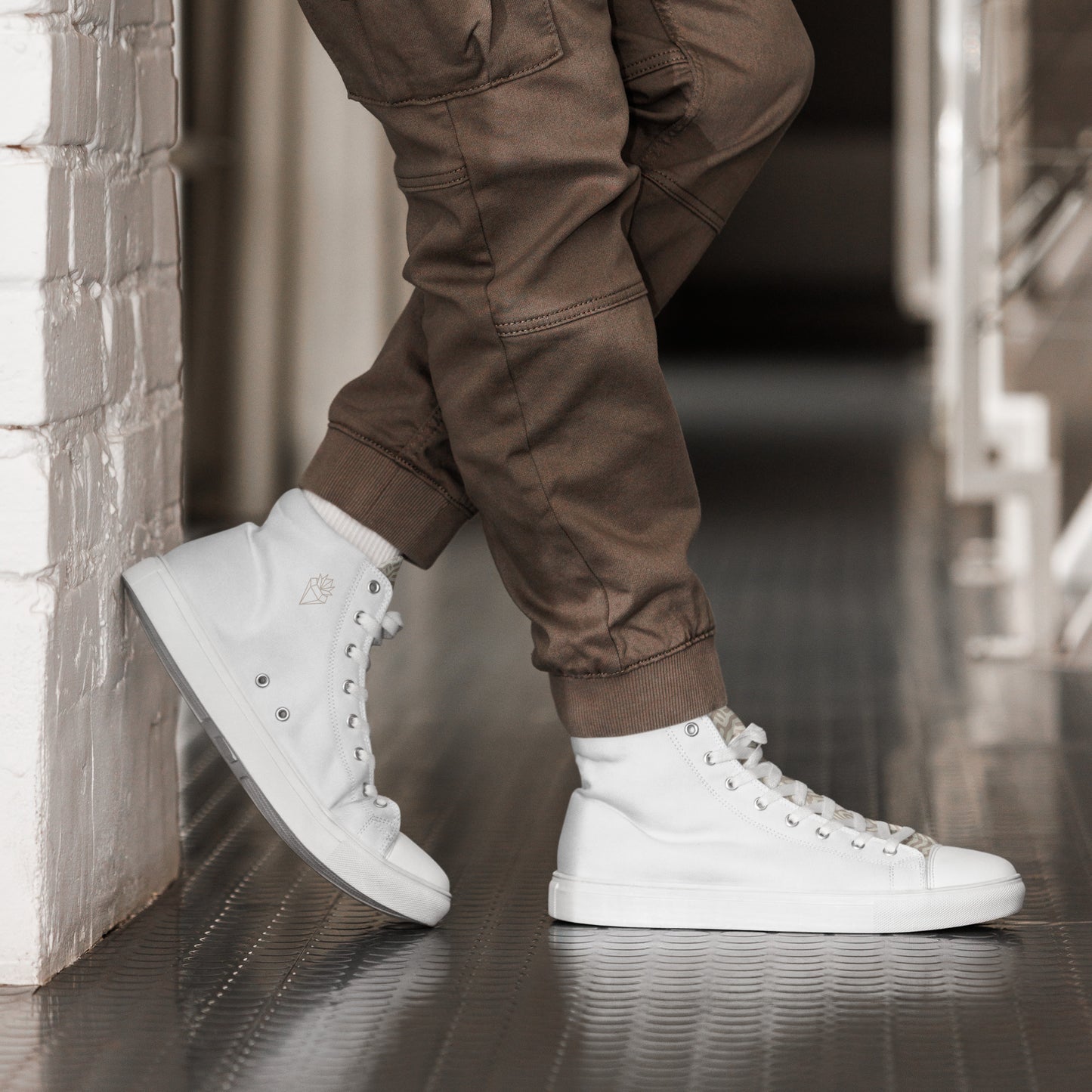 Crowned Diamond Men’s high top canvas shoes